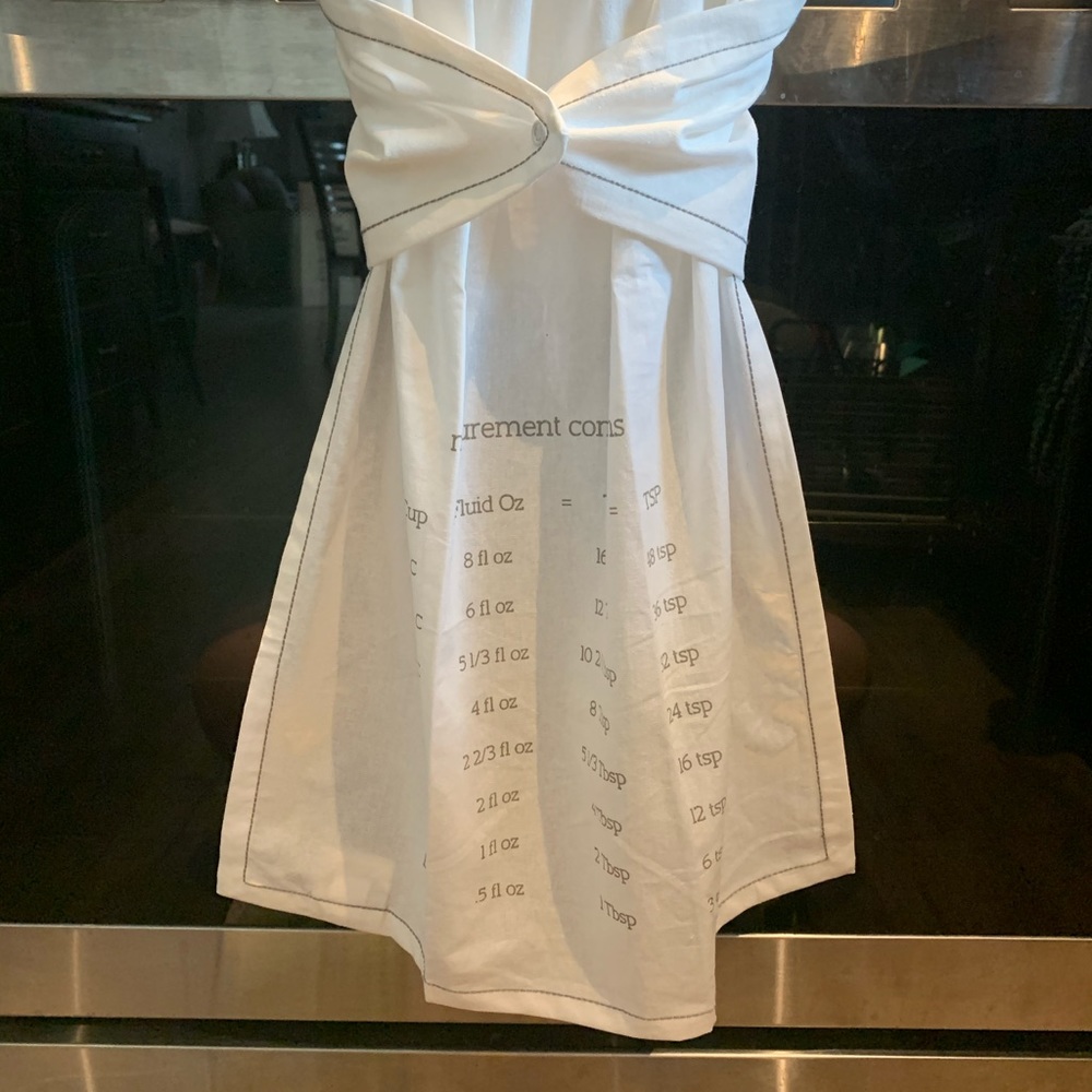 Hanging kitchen towel